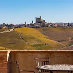 Casa Guglielmo With A Castle View Appartement Monforte dʼAlba