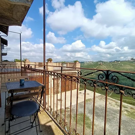 Casa Guglielmo With A Castle View Apartamento Serralunga d'Alba